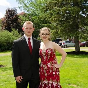 Meet your Posher, Danika